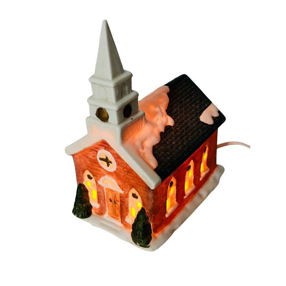 Vintage Holiday Lighted Village Church Chapel W/ 5 Mini Figurines Ceramic - Picture 7 of 16